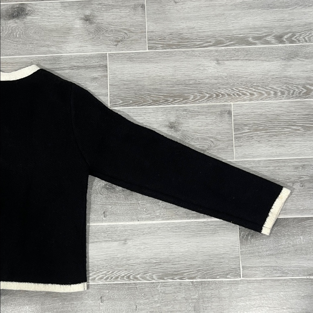 OAK + FORT Black Cardigan Cream Trim Old Money Chic Chanel Inspired Size M - Picture 6 of 6